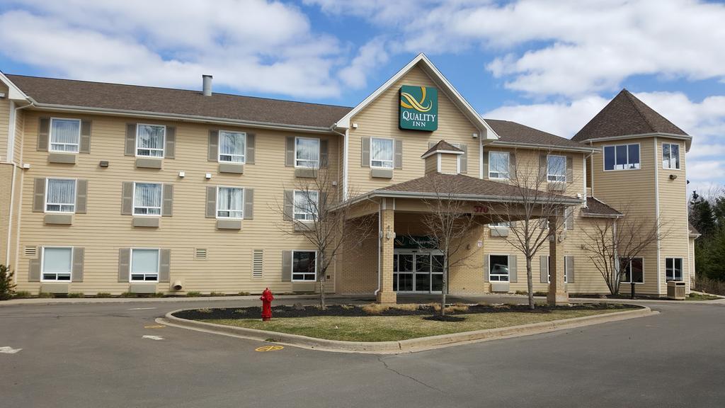Quality Inn Airport Moncton Extérieur photo