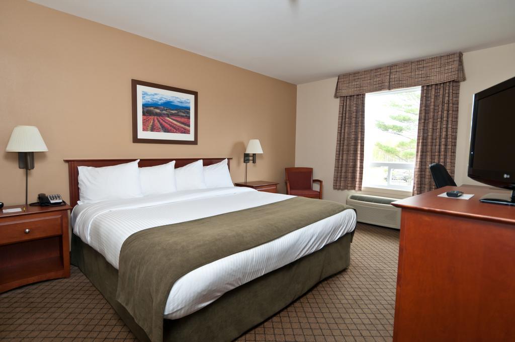 Quality Inn Airport Moncton Extérieur photo