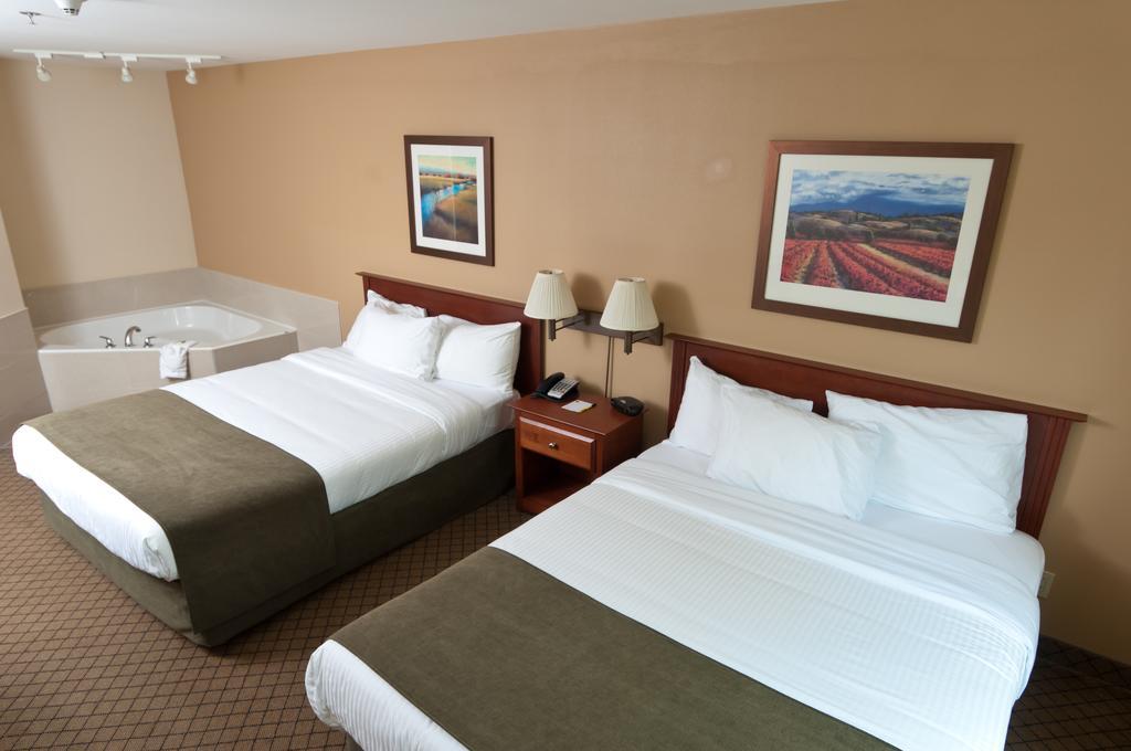 Quality Inn Airport Moncton Extérieur photo