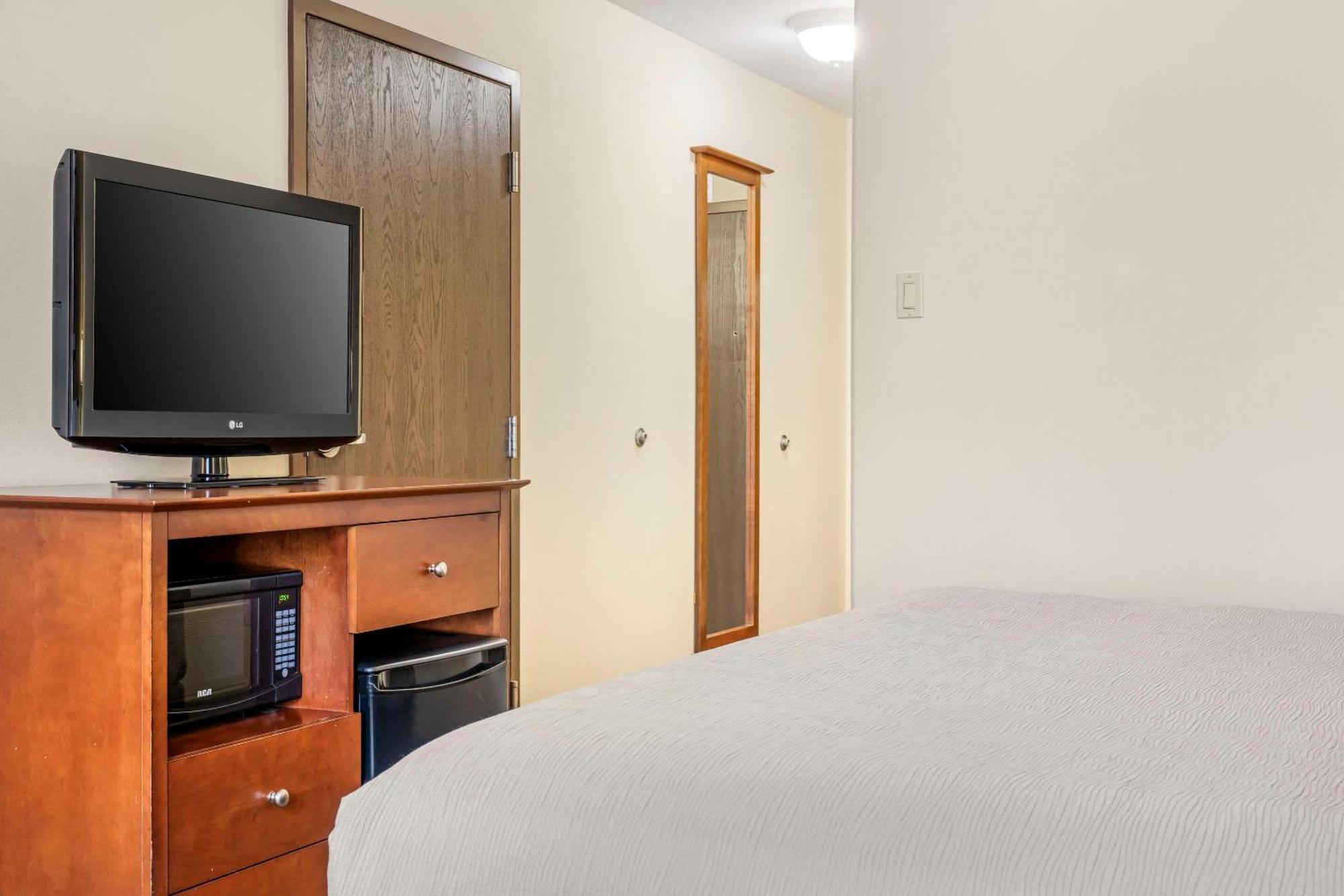 Quality Inn Airport Moncton Extérieur photo