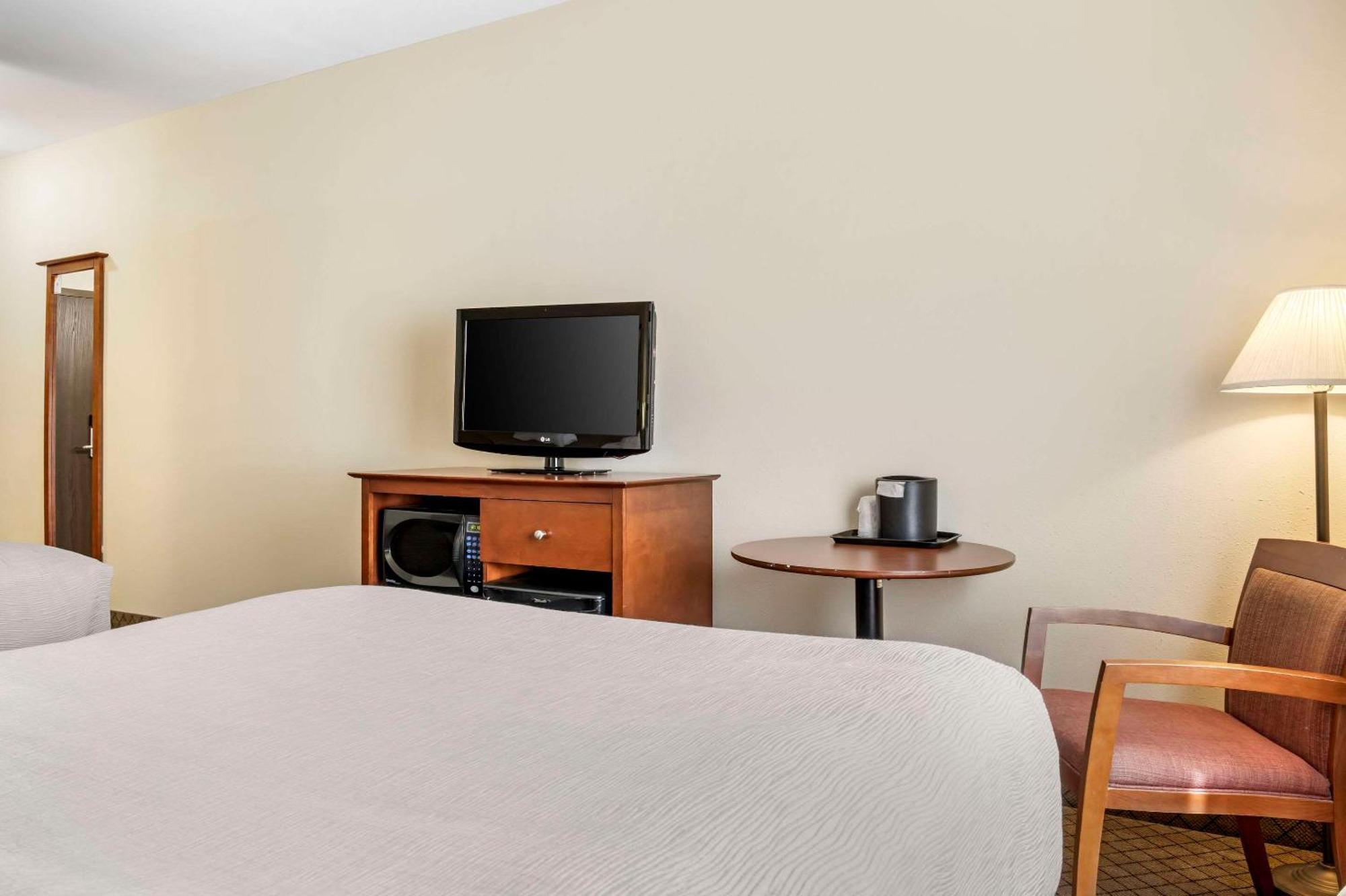 Quality Inn Airport Moncton Extérieur photo